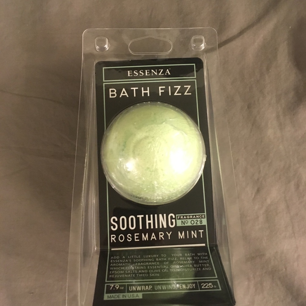 Bath bomb
